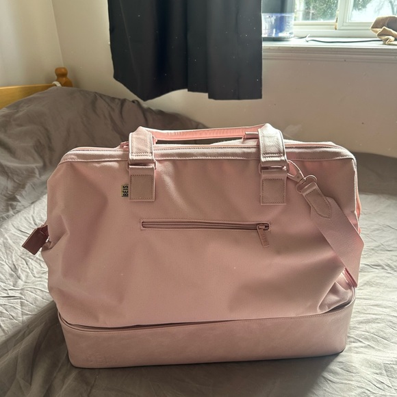 BEIS Weekender Bag in Atlas Pink - Picture 2 of 3
